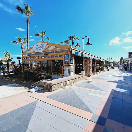 Beautiful 1 Bedroom, Carihuela Apartment Torremolinos