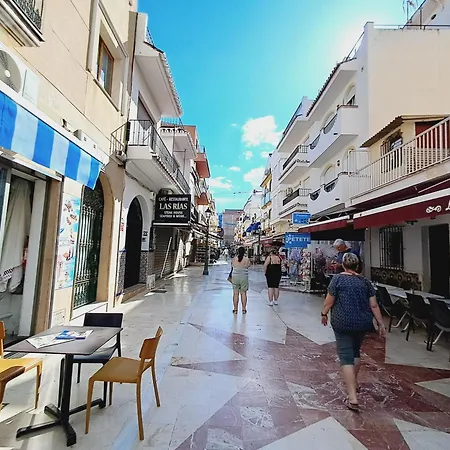 Beautiful 1 Bedroom, Carihuela شقة