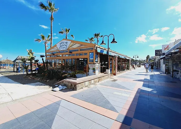 Beautiful 1 Bedroom, Carihuela Appartement Torremolinos