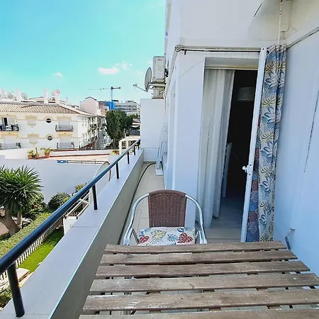 Апартаменты Beautiful 1 Bedroom, Carihuela
